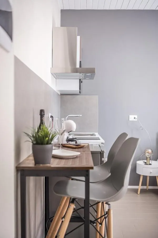 Suite 649 Mono Con Terrazzo Modena