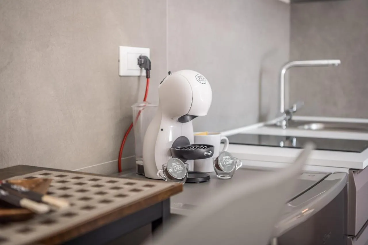 Suite 649 Mono Con Terrazzo Modena