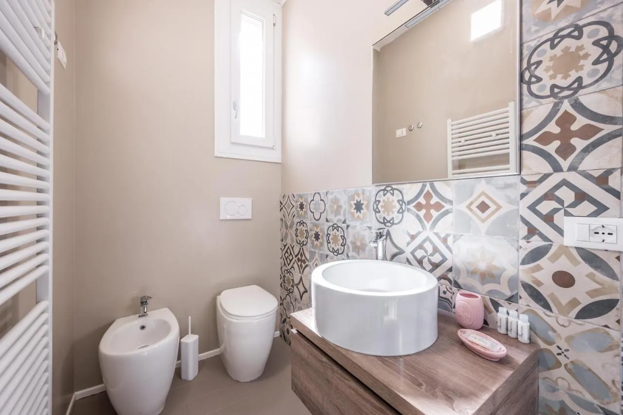 Suite 649 Mono Con Terrazzo Modena Italia